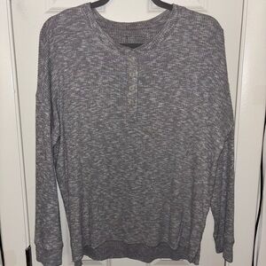 American Eagle Outfitters Gray Long Sleeve Henley